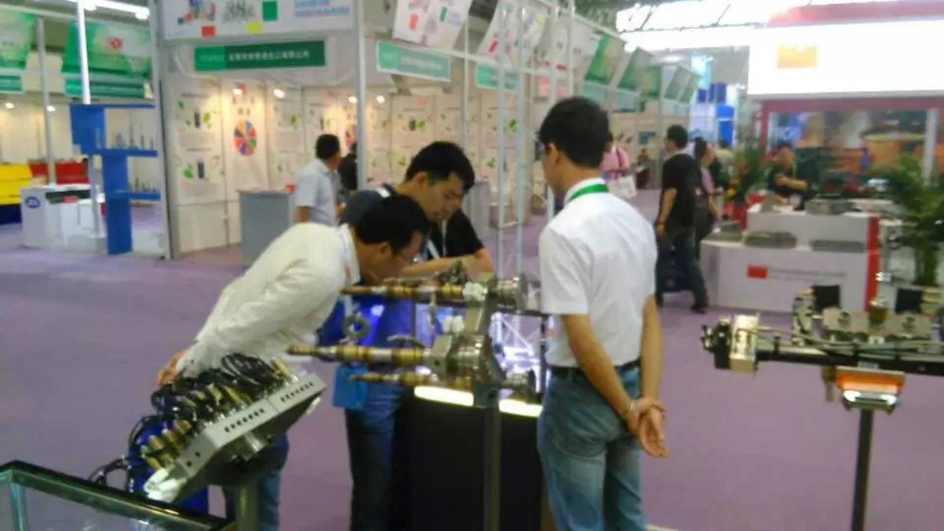 YIFE易峰热流道参加2016年第17届重庆立嘉国际机械展览会